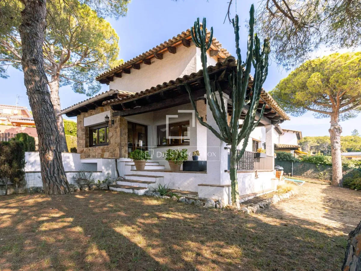4 Bedroom house / villa for sale in Vilassar de Dalt, Barcelona