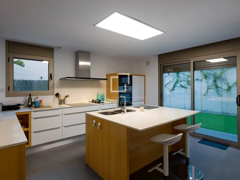 4 Bedroom house / villa for sale in Vilassar de Dalt, Barcelona