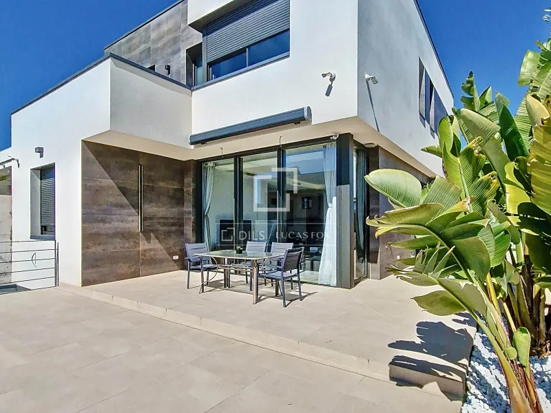 House / Villa for sale in Vilanova I La Geltru, Barcelona