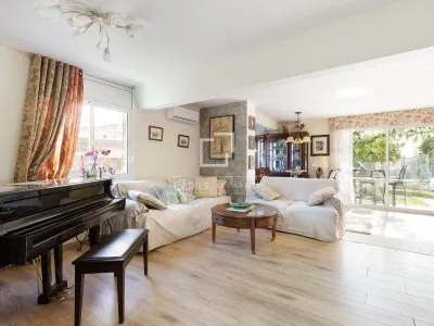 House / Villa for sale in Castelldefels, Barcelona