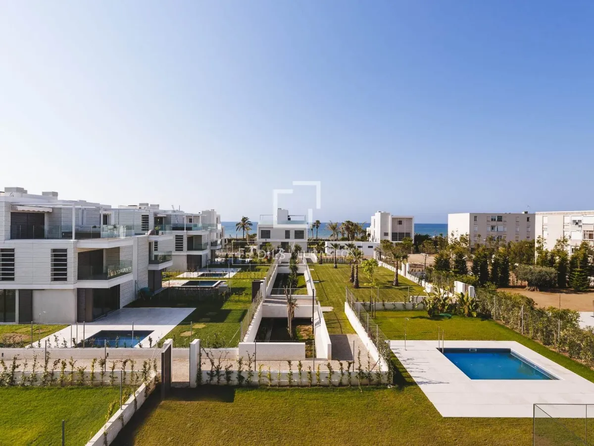 House / Villa for sale in Gava Mar, Barcelona