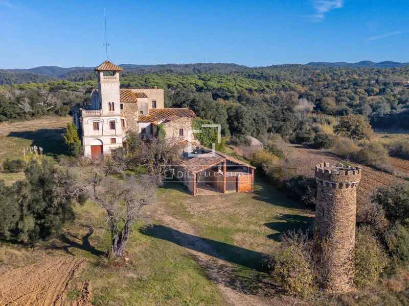 Country House for sale in Girona El Girones, Girona