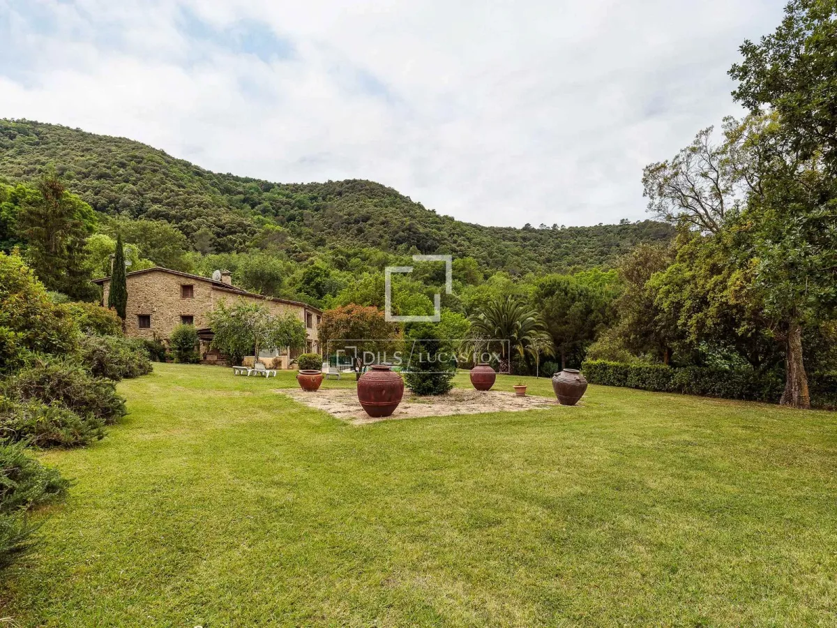 Country House for sale in Pla De Lestany, Girona