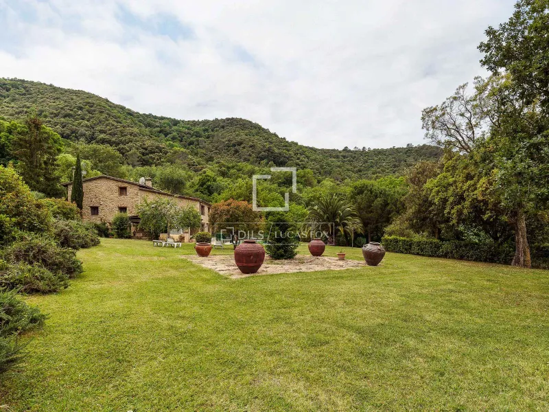 Country House for sale in Pla De Lestany, Girona