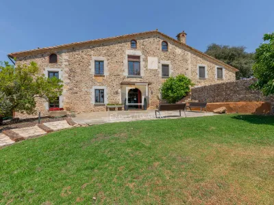 Country House for sale in Girona El Girones, Girona