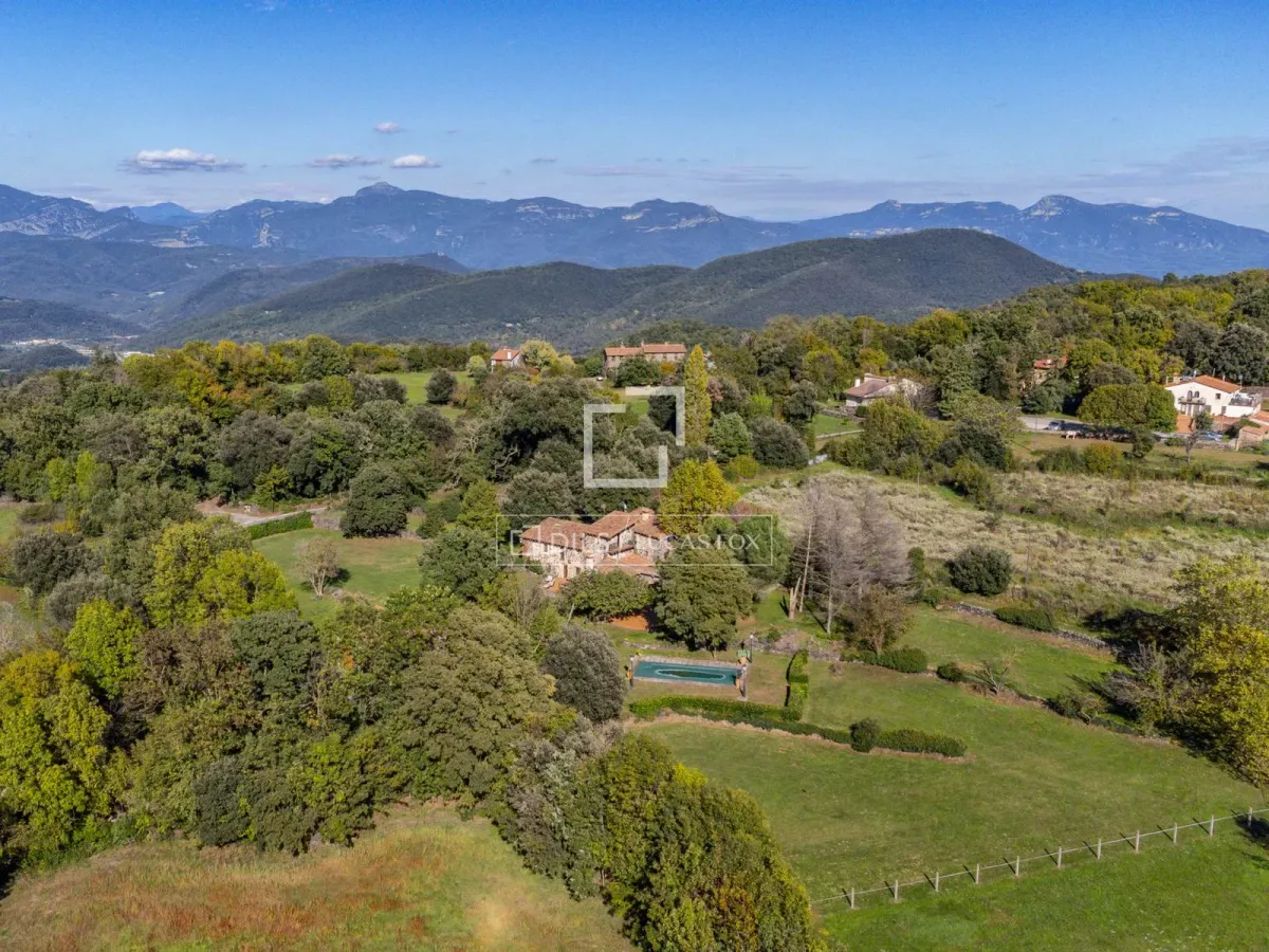 Country House for sale in La Garrotxa, Girona