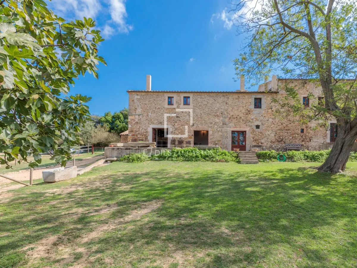 Country House for sale in Girona El Girones, Girona