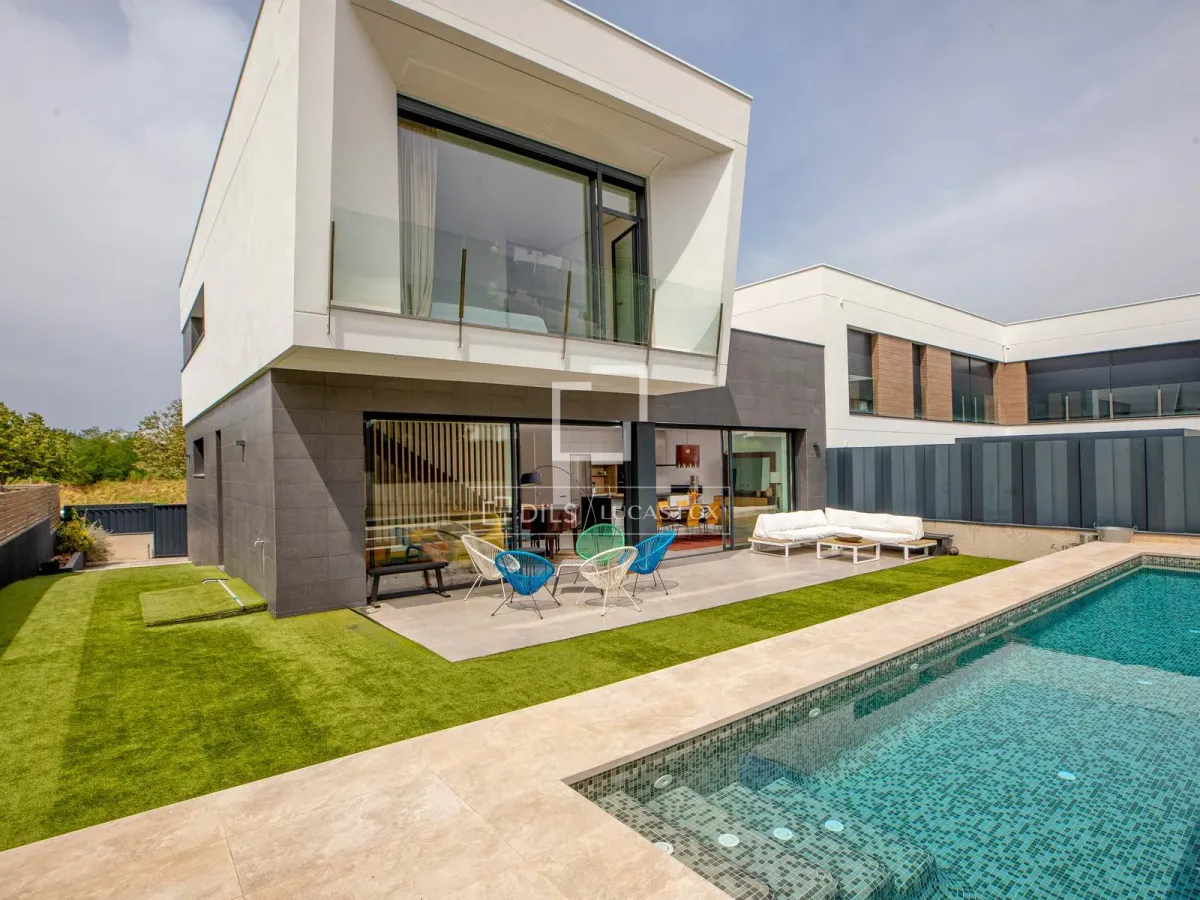 House / Villa for sale in Girona City, Girona