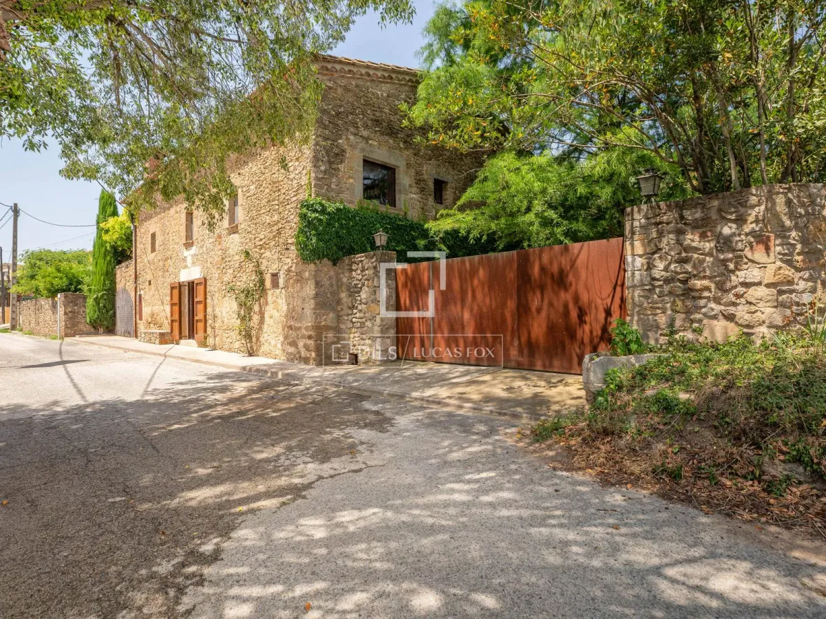 Country House for sale in Girona El Girones, Girona