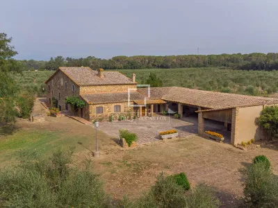 Country House for sale in Girona El Girones, Girona
