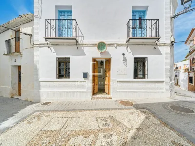 House / Villa for sale in Malaga, Costa Del Sol