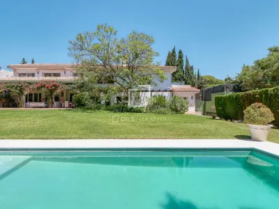 House / Villa for sale in Malaga, Costa Del Sol