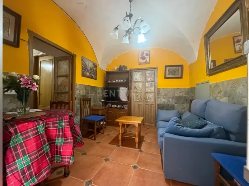 Casa y parcela rústica en Plasenzuela, situada entre Cáceres y Trujillo_ Plasenzuela