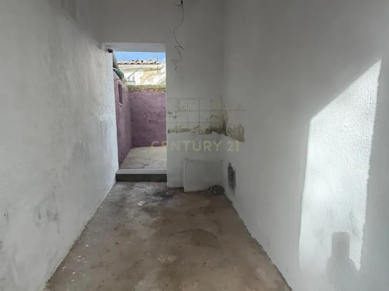 Casa y parcela rústica en Plasenzuela, situada entre Cáceres y Trujillo_ Plasenzuela