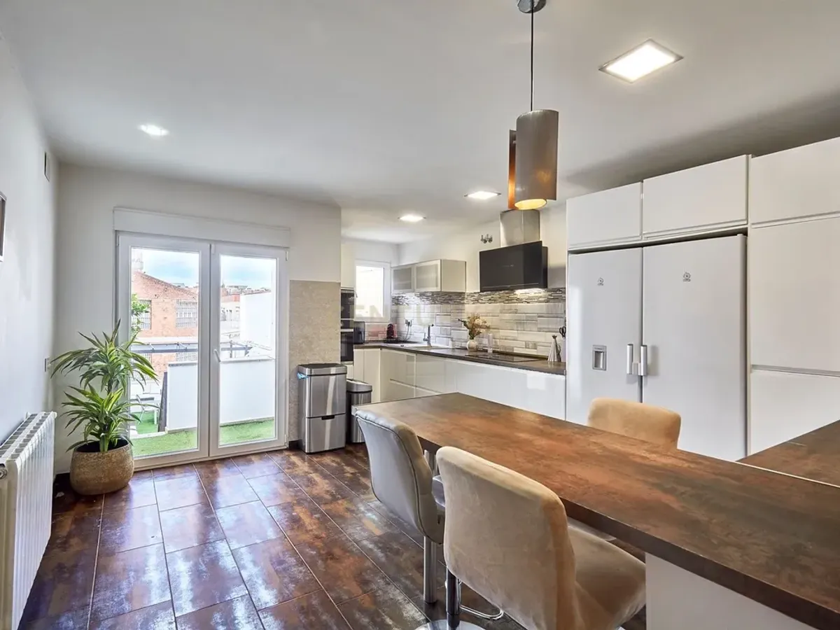 Preciosa casa junto a Vallparadís-Escoles