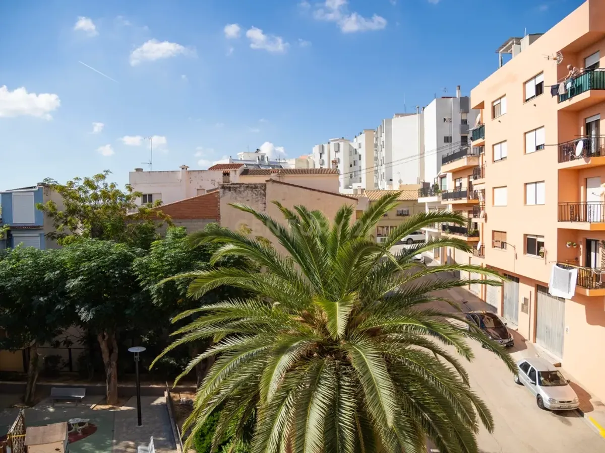 Apartamento a estrenar en alquiler en Benissa con vistas al mar, parking y trastero