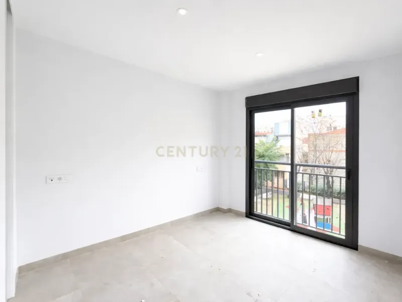 Apartamento a estrenar en alquiler en Benissa con vistas al mar, parking y trastero