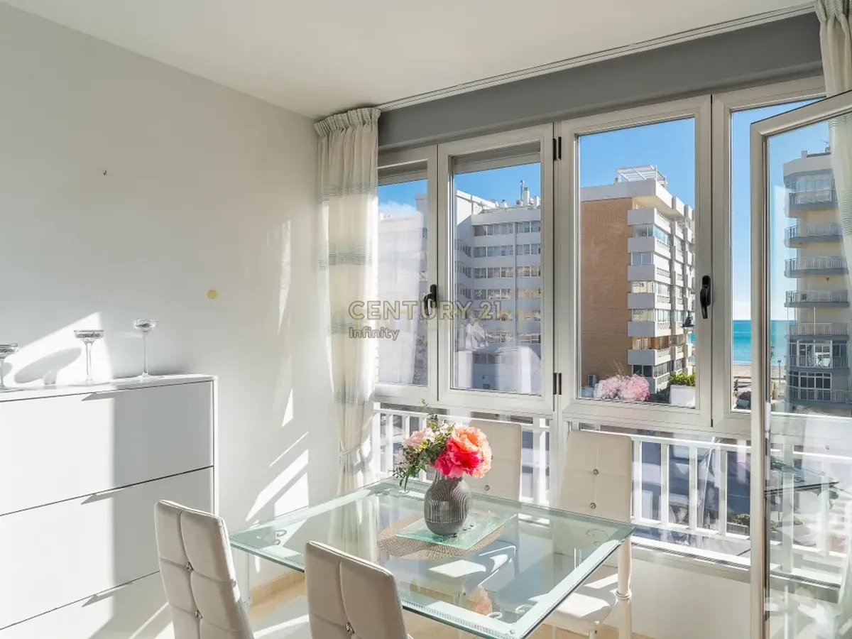 Moderno apartamento en Fuengirola, Málaga con vistas al mar