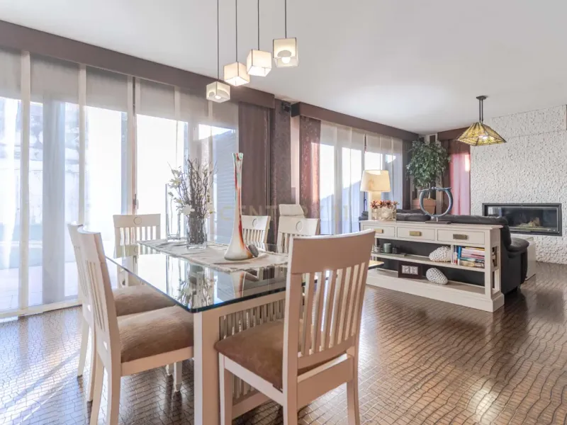 Chalet Independiente en Altos de la Zubia