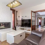 Chalet Independiente en Altos de la Zubia 8