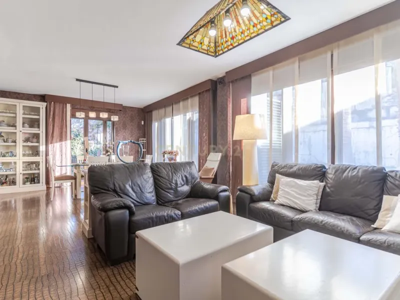 Chalet Independiente en Altos de la Zubia