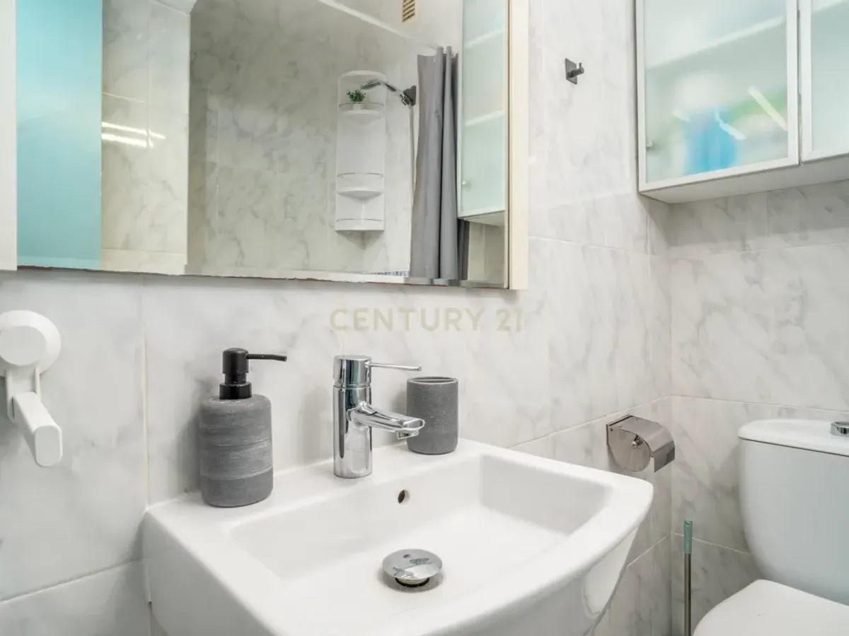 Acogedor estudio con licencia vacacional junto al Parque de la Paloma – Benalmádena