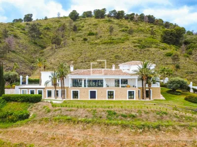 House / Villa for sale in Malaga, Costa Del Sol