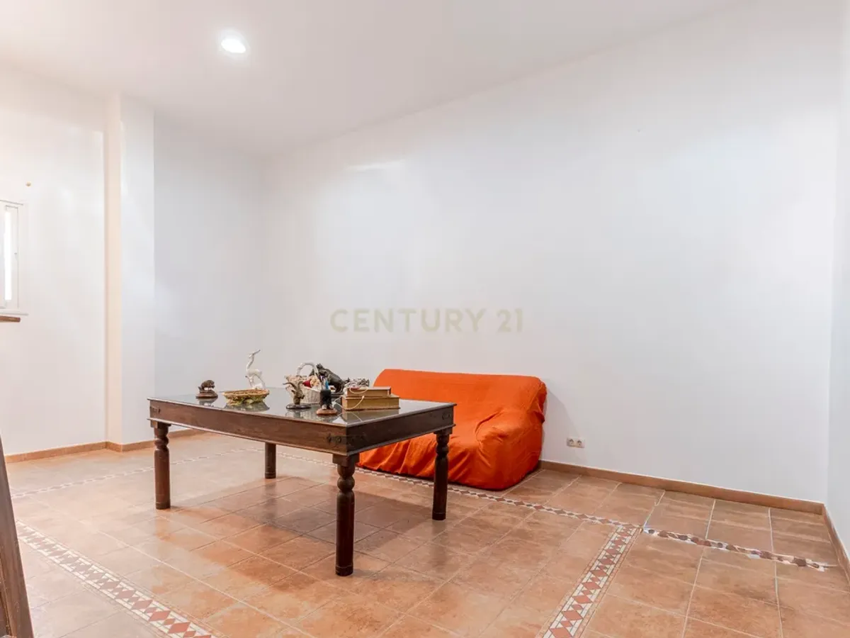 MAGNIFICA PROPIEDAD EN EL MISMO PUEBLO DE ALMUÑECAR