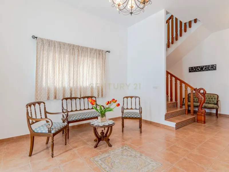 MAGNIFICA PROPIEDAD EN EL MISMO PUEBLO DE ALMUÑECAR