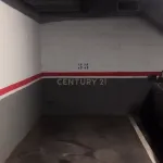 Plaza de aparcamiento casi nueva en Barcelona, Cataluña 2