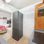 Piso luminoso con balcón y patio en La Bòbila – Sitges 9