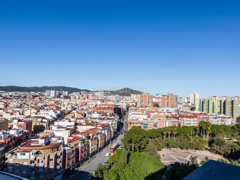 ÁTICO CON VISTAS PANORÁMICAS