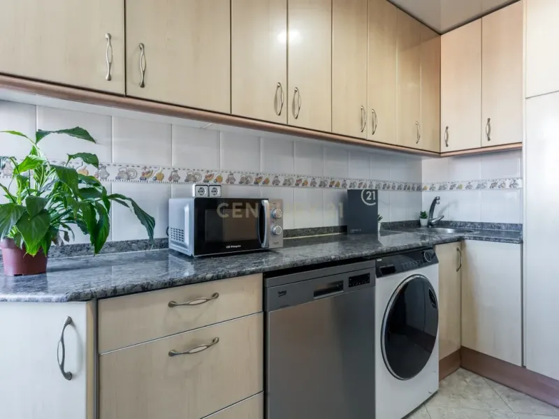 ÁTICO CON VISTAS PANORÁMICAS