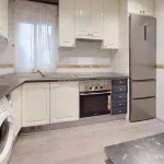 Piso reformado con gran terraza 8