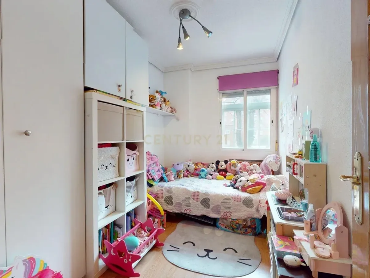 Piso reformado con gran terraza