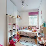 Piso reformado con gran terraza 13