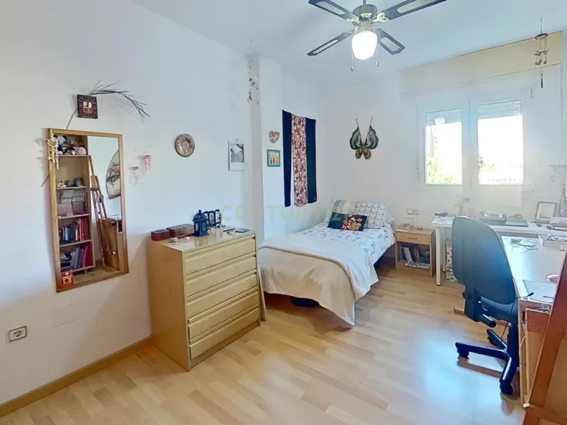 EXCLUSIVA VIVIENDA TOTALMENTE REFORMADA Y TODO EXTERIOR EN CRUZ DE HUMILLADERO – MÁLAGA