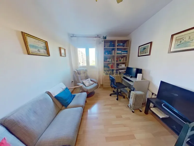 EXCLUSIVA VIVIENDA TOTALMENTE REFORMADA Y TODO EXTERIOR EN CRUZ DE HUMILLADERO – MÁLAGA