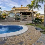 ✨ Villa Independiente de Lujo con Vistas al Mar en Benalmádena Costa 3