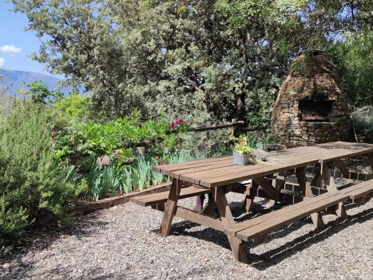 Cortijo histórico en explotación con alto caché turístico – Inversión premium en La Alpujarra Granadina