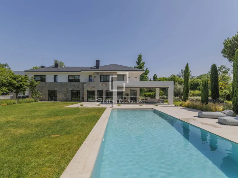 House / Villa for sale in Pozuelo, Madrid