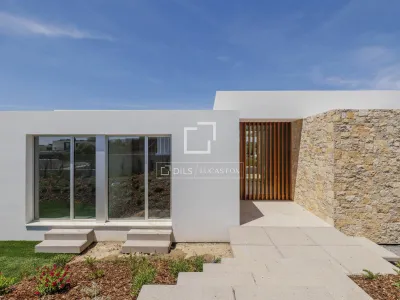 House / Villa for sale in Boadilla Del Monte, Madrid
