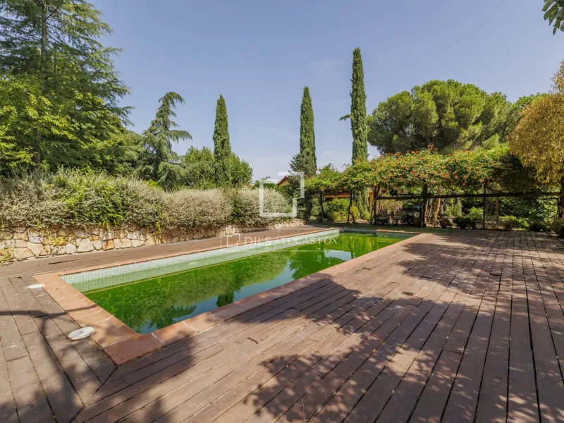 House / Villa for sale in Boadilla Del Monte, Madrid