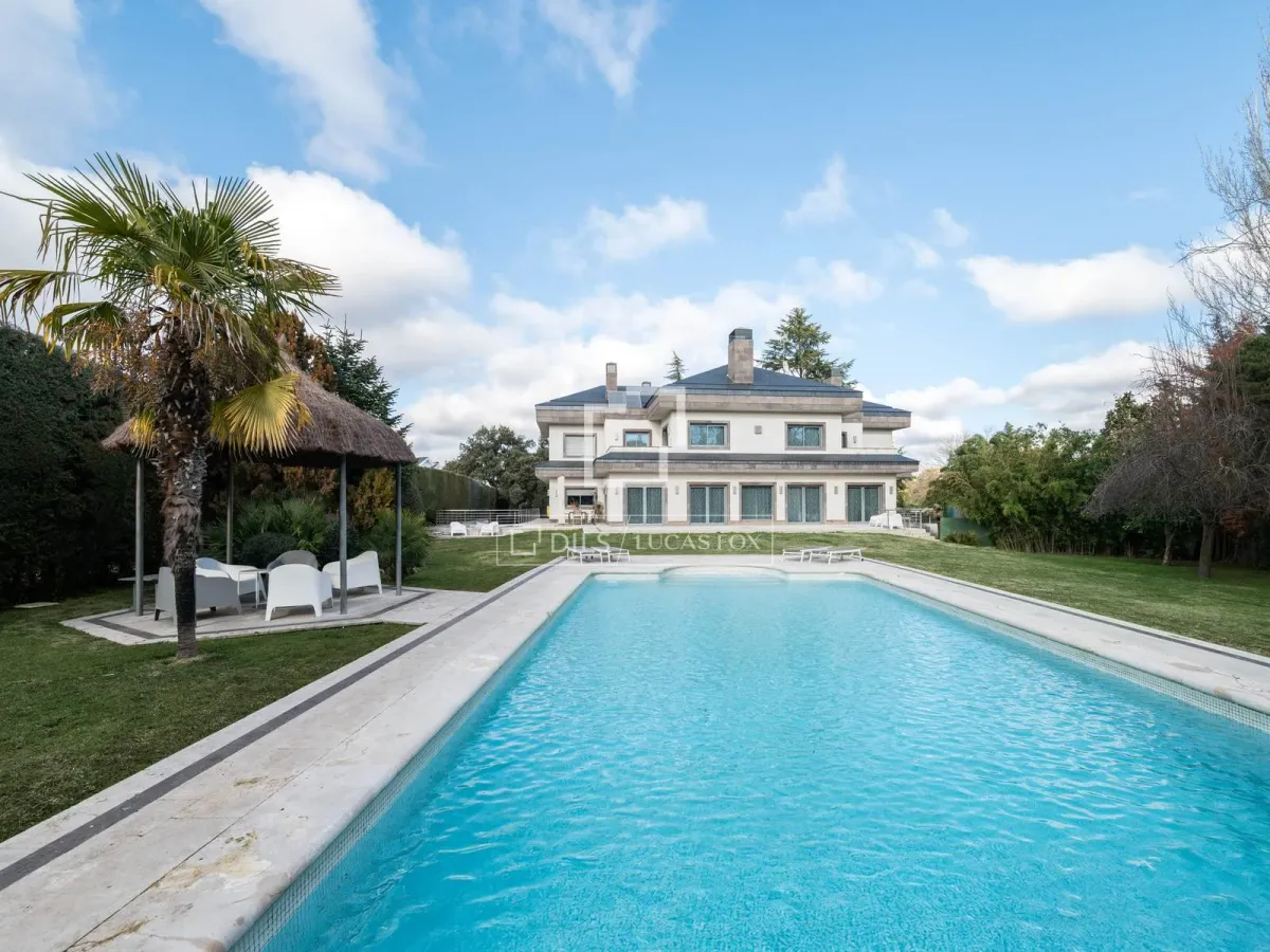 House / Villa for sale in Cuidalcampo, Madrid