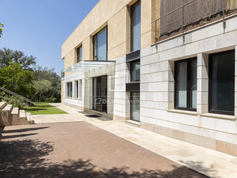 House / Villa for sale in Cuidalcampo, Madrid