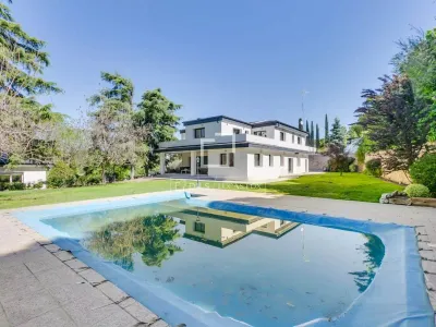 House / Villa for sale in Boadilla Del Monte, Madrid