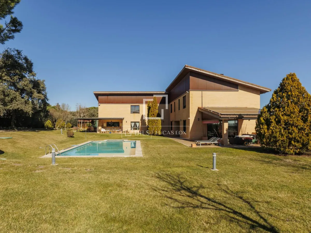 House / Villa for sale in Boadilla Del Monte, Madrid