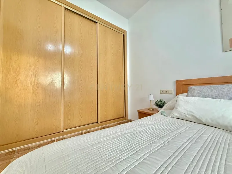 Tu vivienda en Roquetas de Mar, a un paso del puerto!