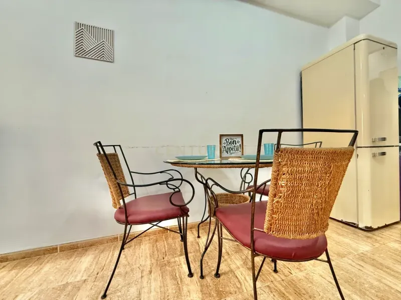 Tu vivienda en Roquetas de Mar, a un paso del puerto!