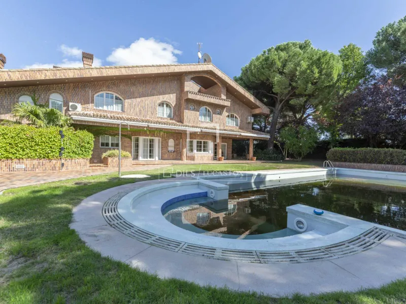House / Villa for sale in Pozuelo, Madrid